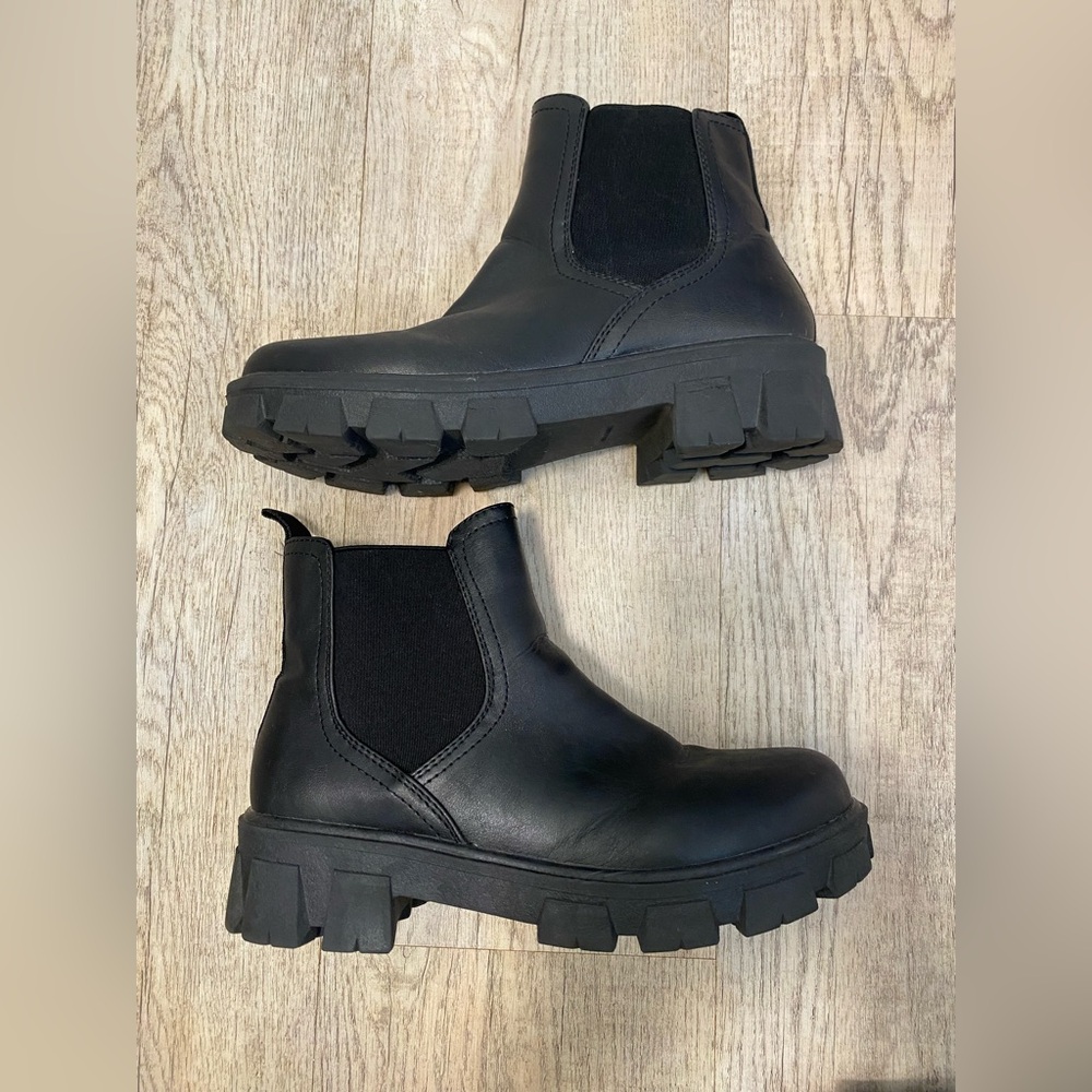 True Craft Black Ankle Boots